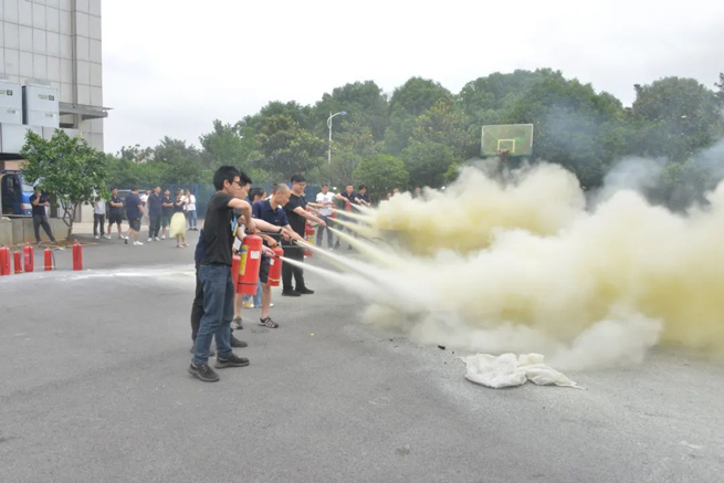 Brandschutz-Trainings bohrer