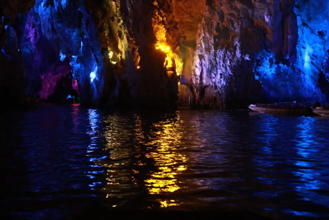 Feiern Sie den 100. Jahrestag der Gründung der Kommunist ischen Partei Chinas, Xiangyi Zentrifuge Bunte Guizhou 5 Tage Tour