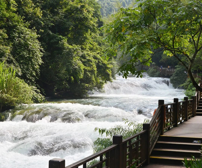 Feiern Sie den 100. Jahrestag der Gründung der Kommunist ischen Partei Chinas, Xiangyi Zentrifuge Bunte Guizhou 5 Tage Tour